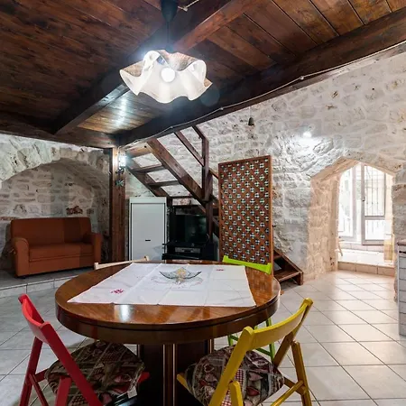 Il Trullo Del Nonno Apartment